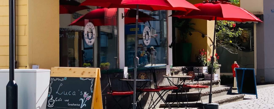 gemütlich Essen gehen oder Kaffee trinken im Luca's Immenstadt im Allgäu - Tagesessen, Frühstück, Mittagessen, Grillabende im Luca's Café und Restaurant - gut Essen im Allgäu - Business Lunch - Tagesgerichte - Aboessen - Mittagstisch