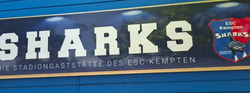 mit Freunden, Kollegen oder Familie Essen und Feiern - in Peters S H A R K S Bistro im Eisstadion - gemütlich sitzen und genießen - alle Restaurants, Imbisse, Hotels, Lokale mit wechselndem Tagesessen oder Aboessen