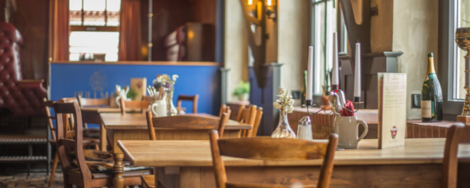 Gemütlich sitzen und genießen. Essen mit Freunden und Familie - im Motorworld Inn in Warthausen -  zum Mittagstisch Gewölbe zum Aboessen in Biberach - Mittagstisch - Tagesgerichte 