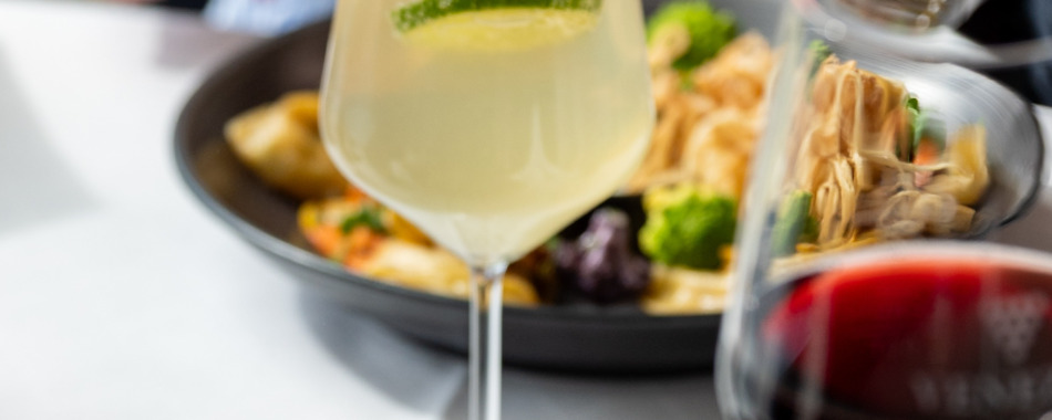 Essen gehen oder zum Brunch in Kempten - 3 wechselnde Tagesessen vom Buffet im Restaurant Illerhöhe im Soloplan Cityresort - Allgäuer Schmankerl - a la carte - Restaurant - Mittagsbuffet - Frühstück - Bar - Abendessen - Tagesessen